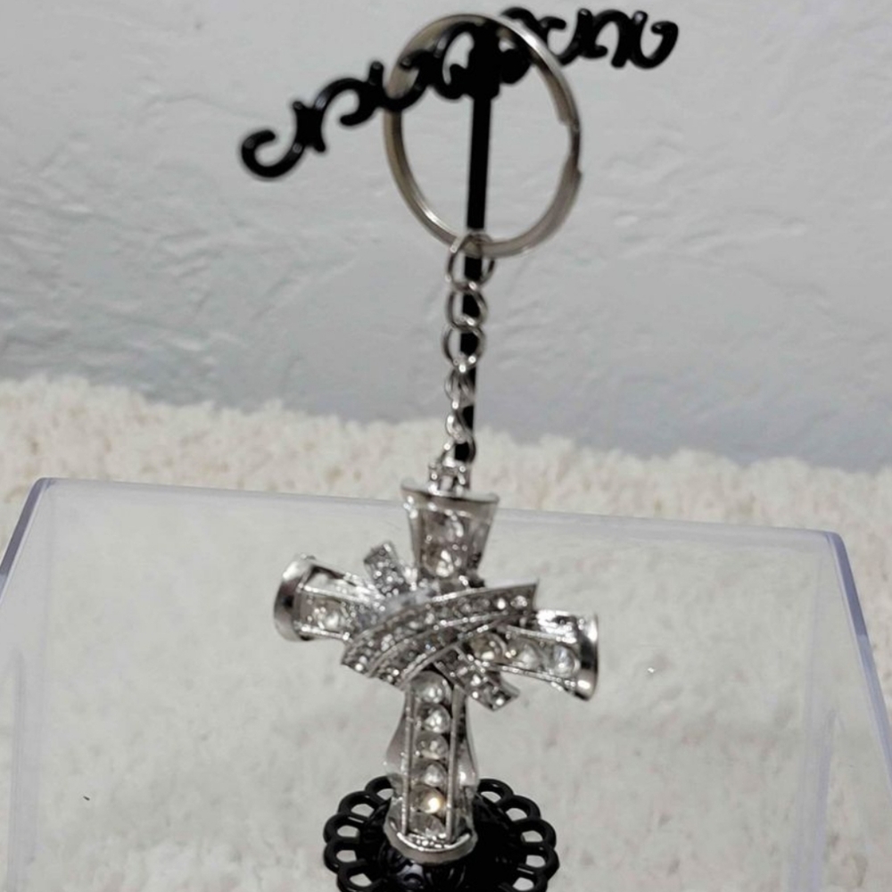 Rhinestone Cross Keychain,  silver color